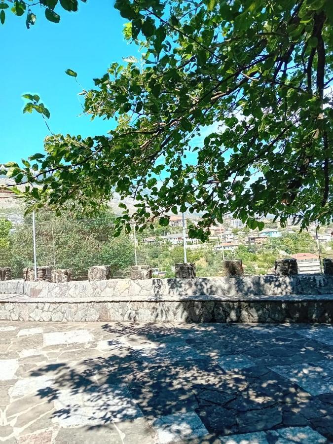 Stone Pazar Guest House Gjirokastër Екстериор снимка