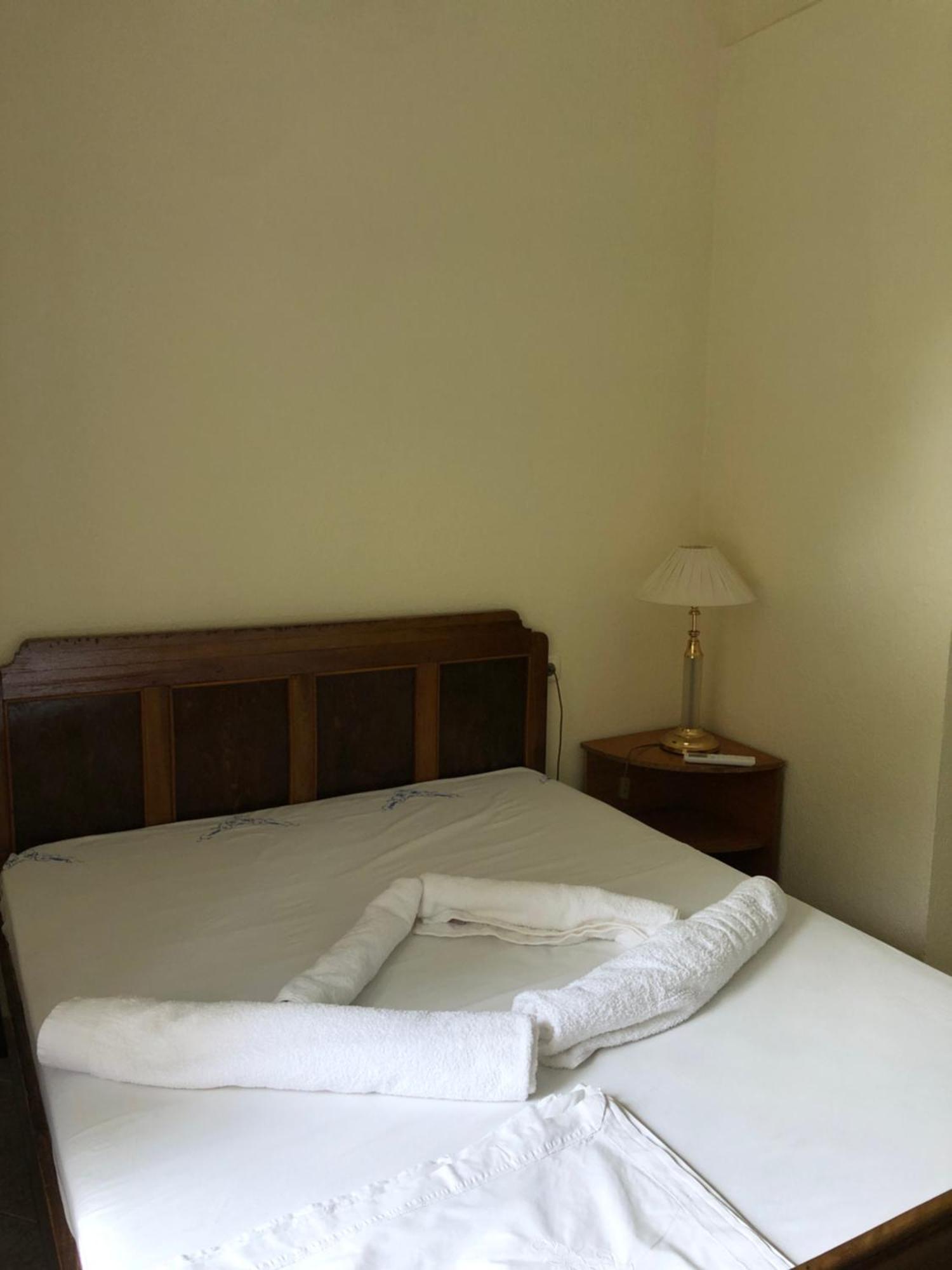 Stone Pazar Guest House Gjirokastër Екстериор снимка